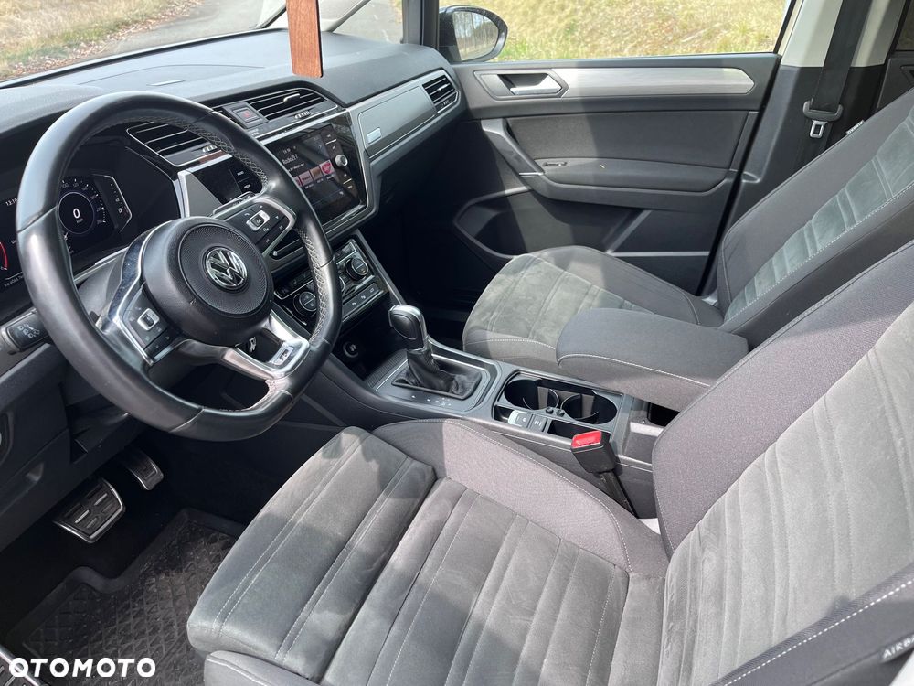 Volkswagen Touran - 15