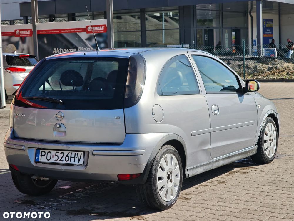 Opel Corsa 1.2 16V - 4