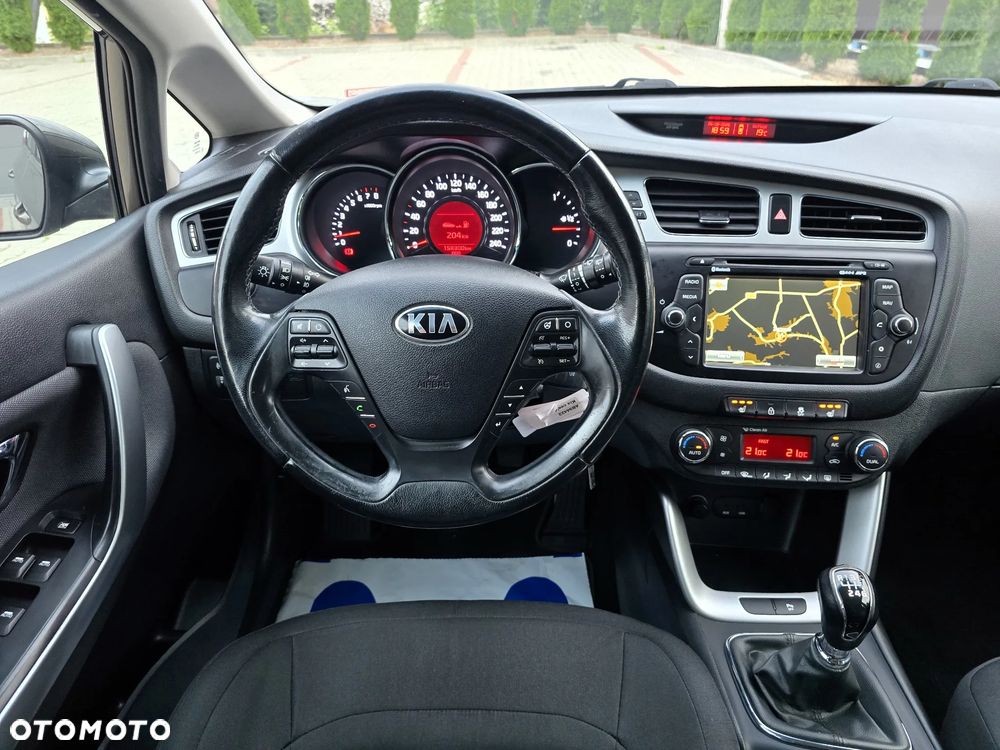 Kia Ceed 1.4 CVVT Spirit - 24