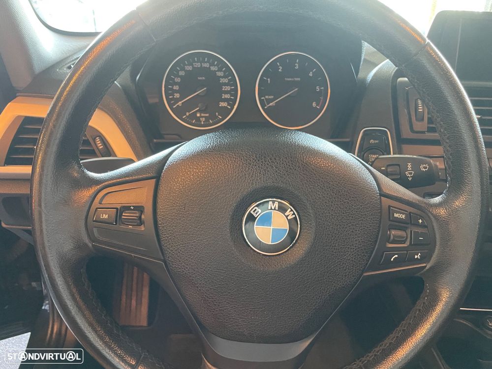 BMW 116 d EDynamics Line Urban - 12