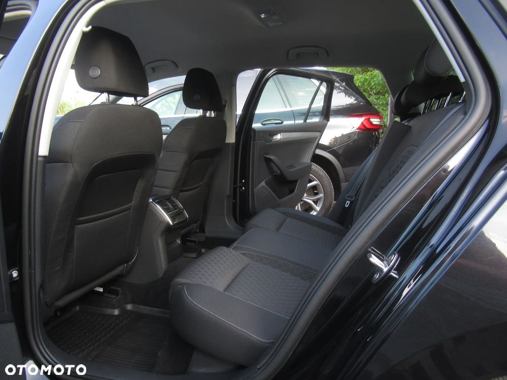 Skoda Superb 2.0 TSI Ambition DSG - 7