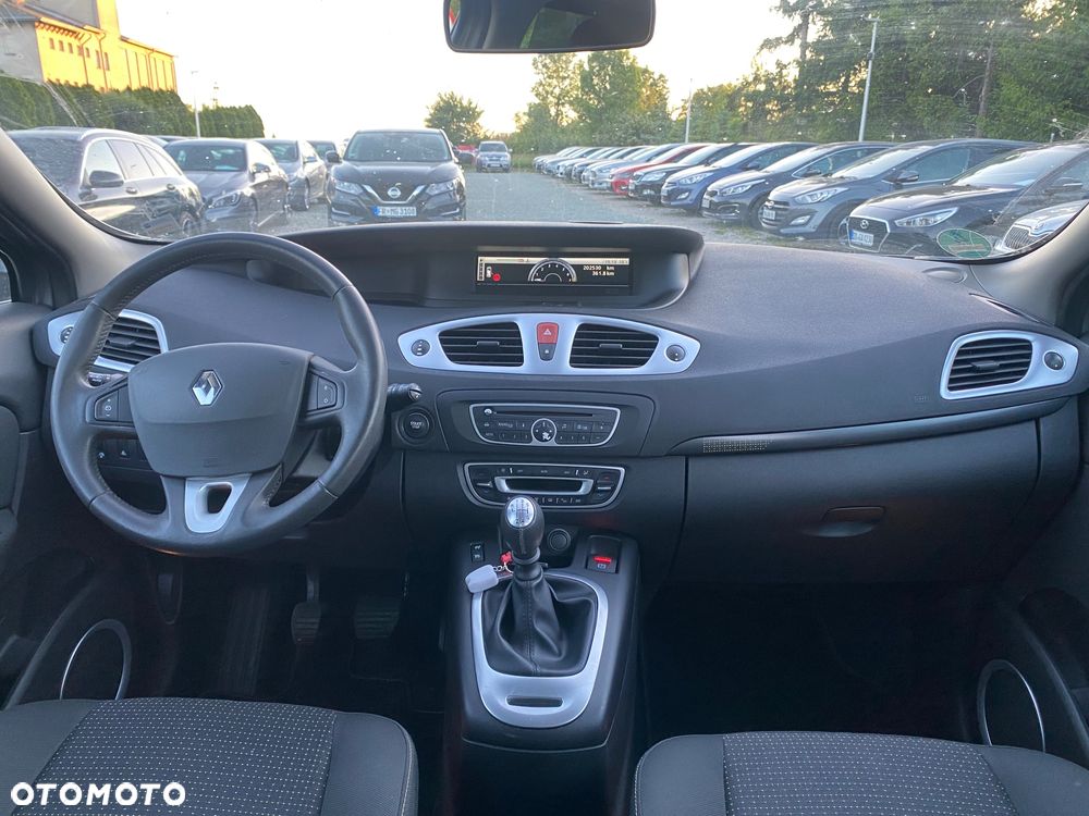 Renault Scenic 1.6 16V 110 Dynamique - 30