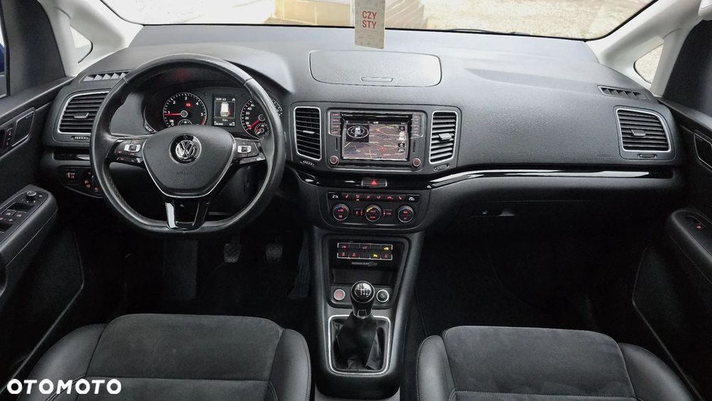 Volkswagen Sharan 2.0 TDI (BlueMotion Technology) Highline - 18
