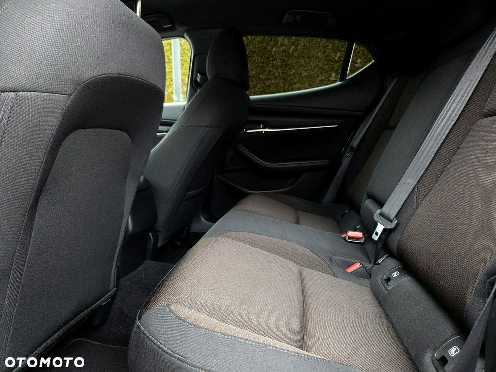 Mazda 3 SKYACTIV-D 1.8 - 12