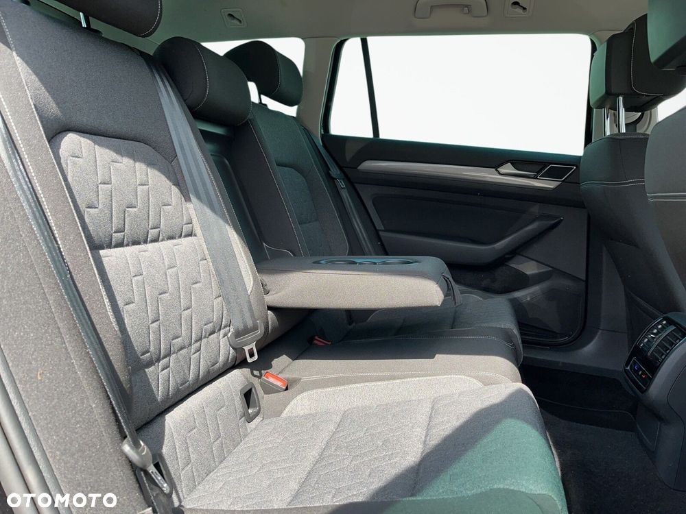 Volkswagen Passat Variant 2.0 TDI Business DSG - 22