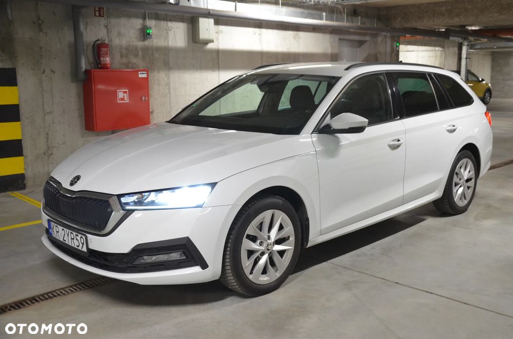 Skoda Octavia 2.0 TDI Ambition DSG - 10