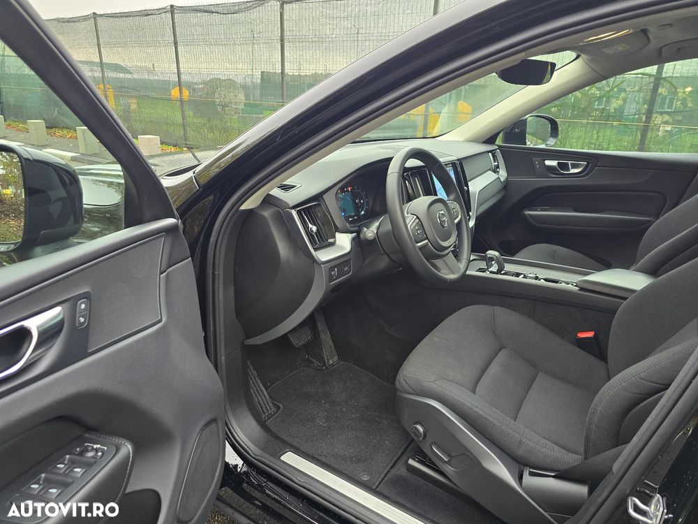 Volvo XC 60 B4 D AWD Core - 27