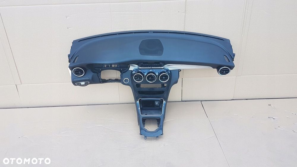 KONSOLA DESKA ROZDZIELCZA MERCEDES C-KLASA W205 ORYGINAŁ AUTOMAT - 2