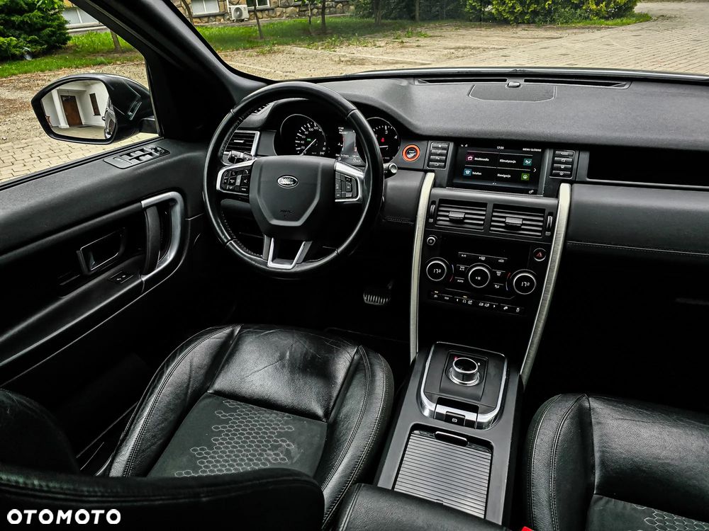 Land Rover Discovery Sport - 11