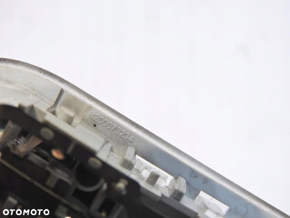 LAMPKA OŚWIETLENIE WNĘTRZA TYŁ RENAULT SCENIC II LIFT 8200073234 - 6