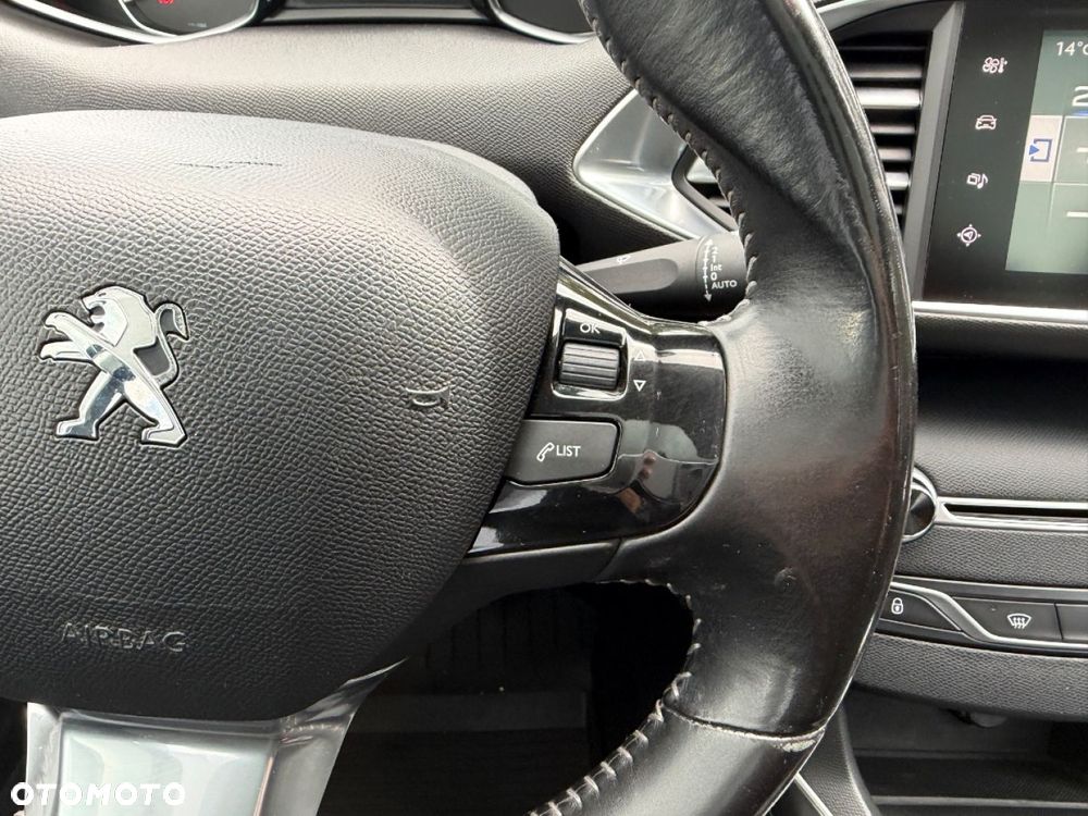 Peugeot 308 - 16