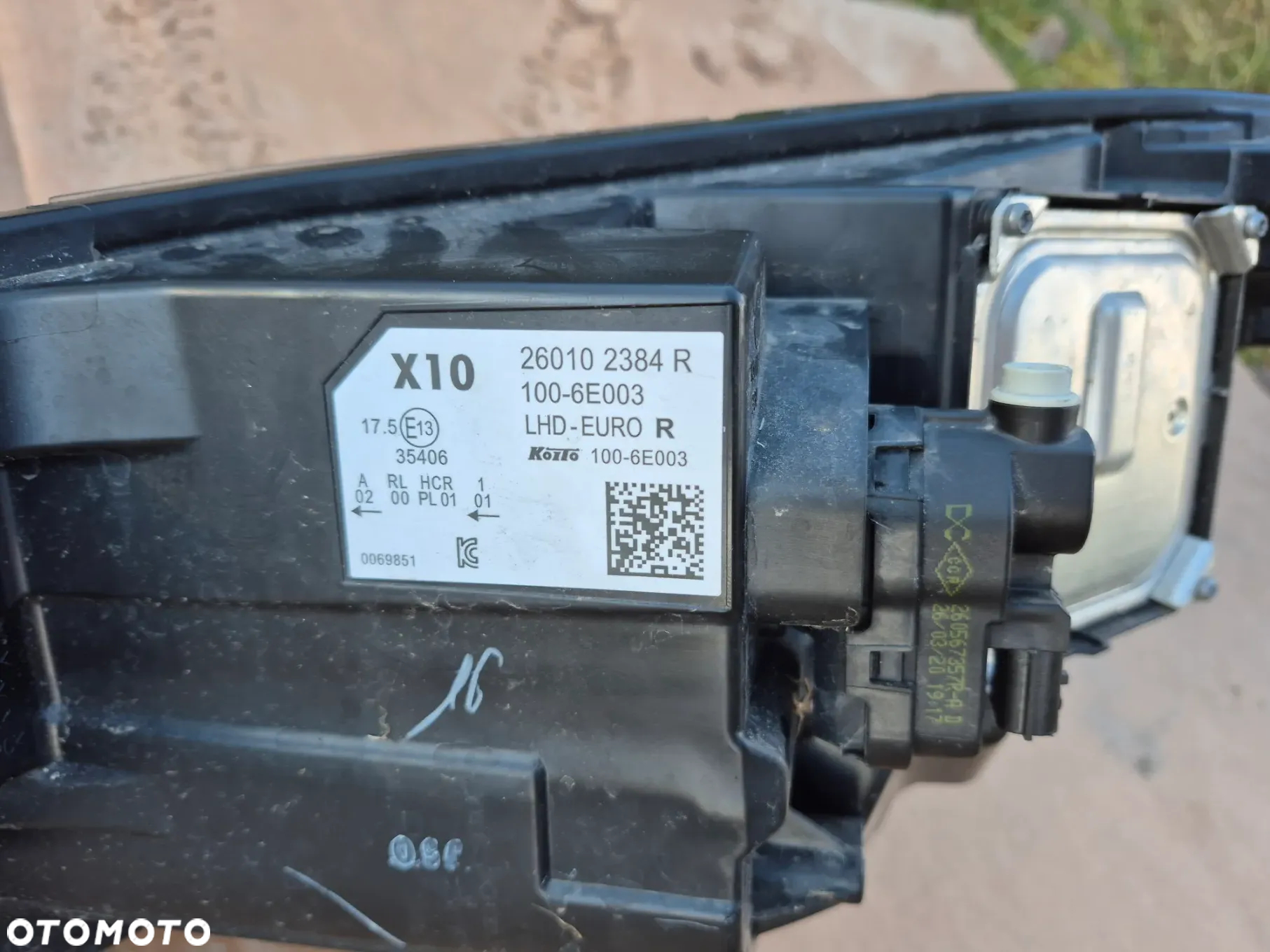 RENAULT ZOE II MASKA BŁOTNIK PRAWY PAS PRZEDNI CHŁODNICE LAMPY KOD LAKIERU TEKQA - 18
