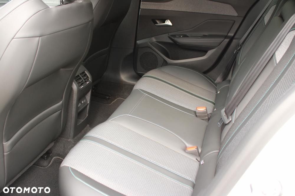 Peugeot 308 - 9