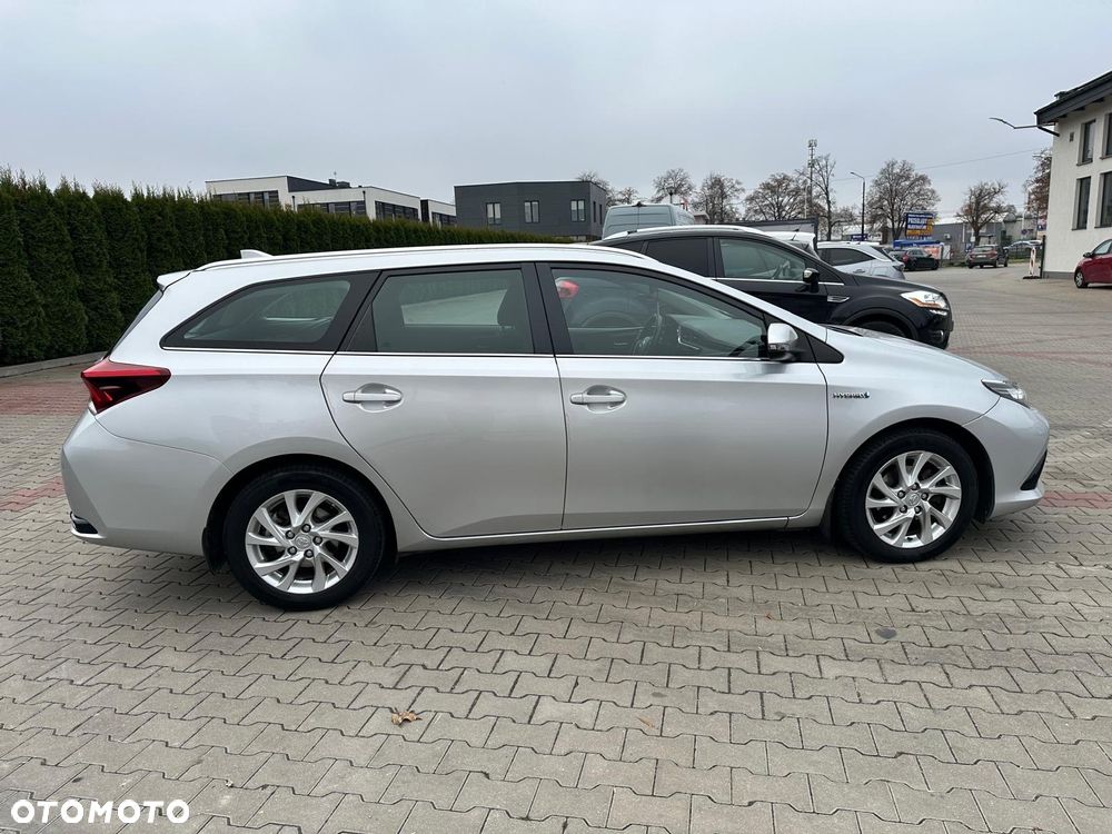 Toyota Auris Hybrid 135 Comfort - 9