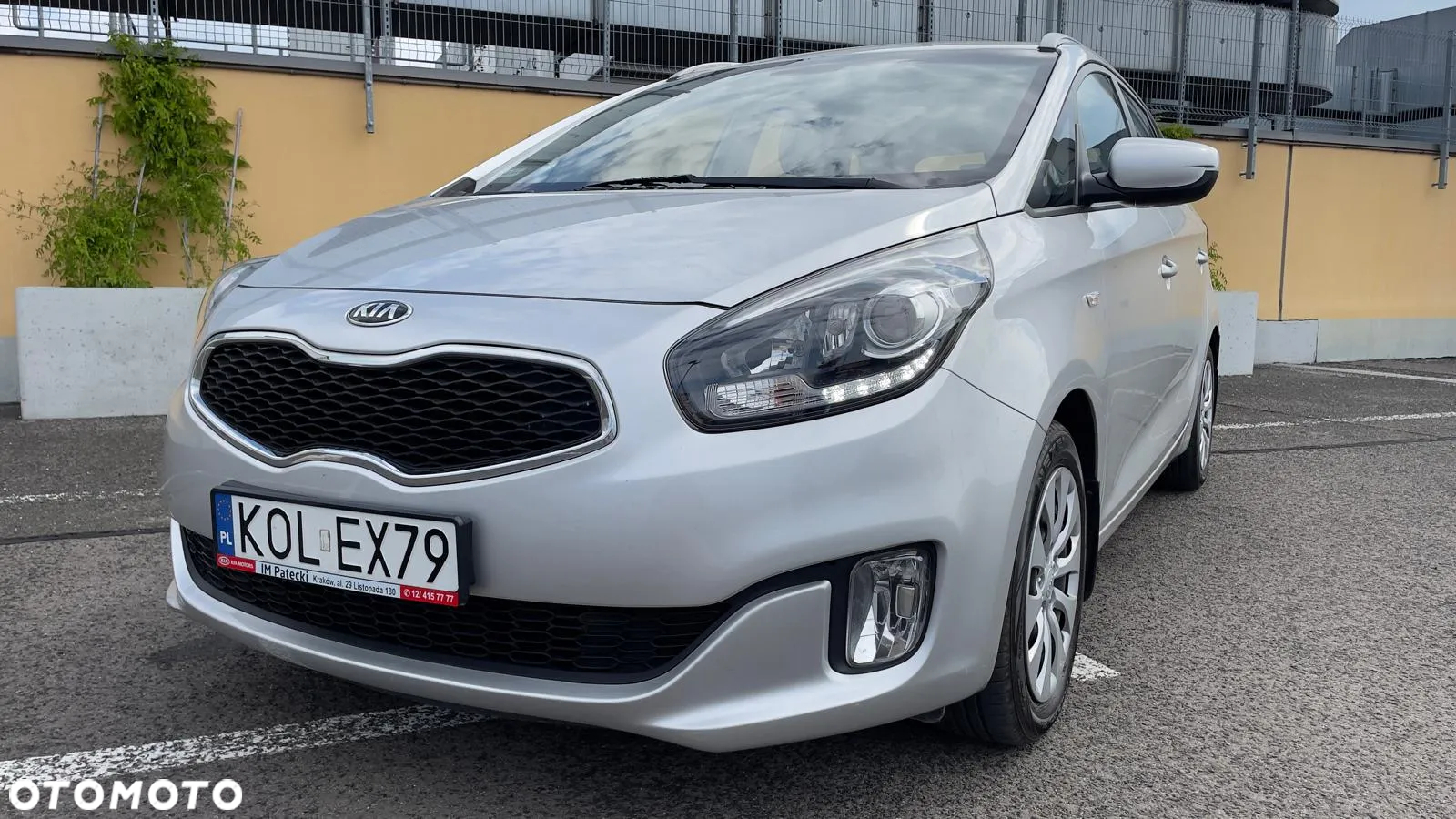 Kia Carens 1.6 GDI L - 3