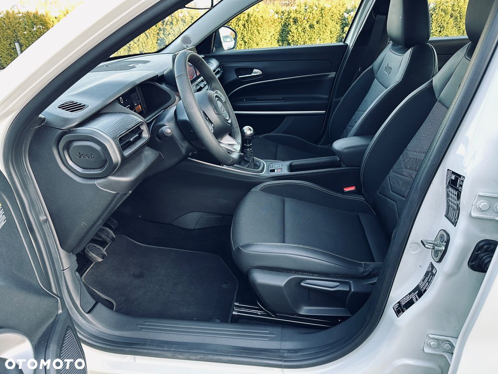 Jeep Avenger 1.2 GSE T3 Turbo-Benzin GDI Altitude - 17