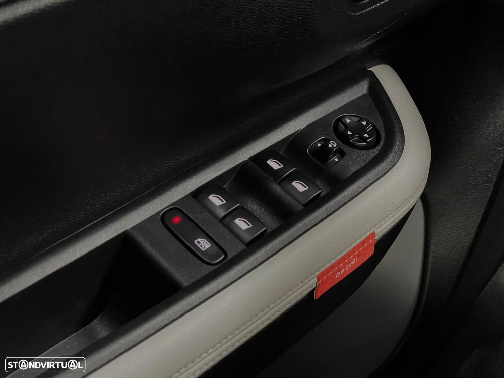 Citroën e-C3 44 kWh Autonomia Conforto Max - 17