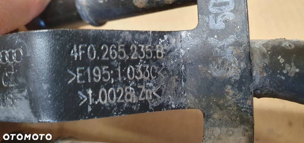 Przewód wąż rurka magistrala wody Audi A6 C6 2.7 TDI 4F0265235B - 8