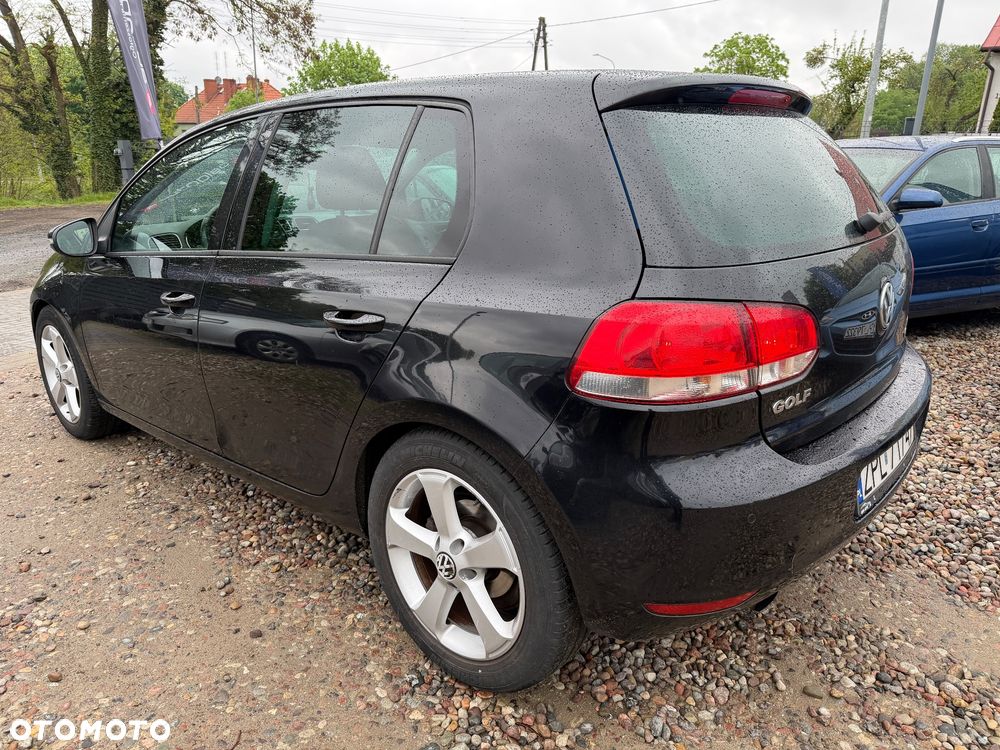 Volkswagen Golf 1.6 TDI DPF BlueMotion Technology Team - 6