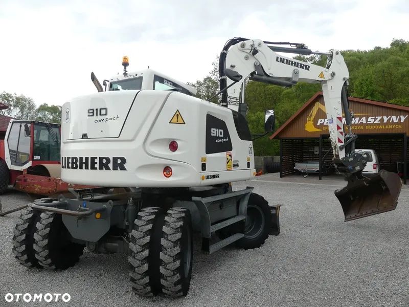 Liebherr A910 Compact / sprowadzona / ładny stan / - 33