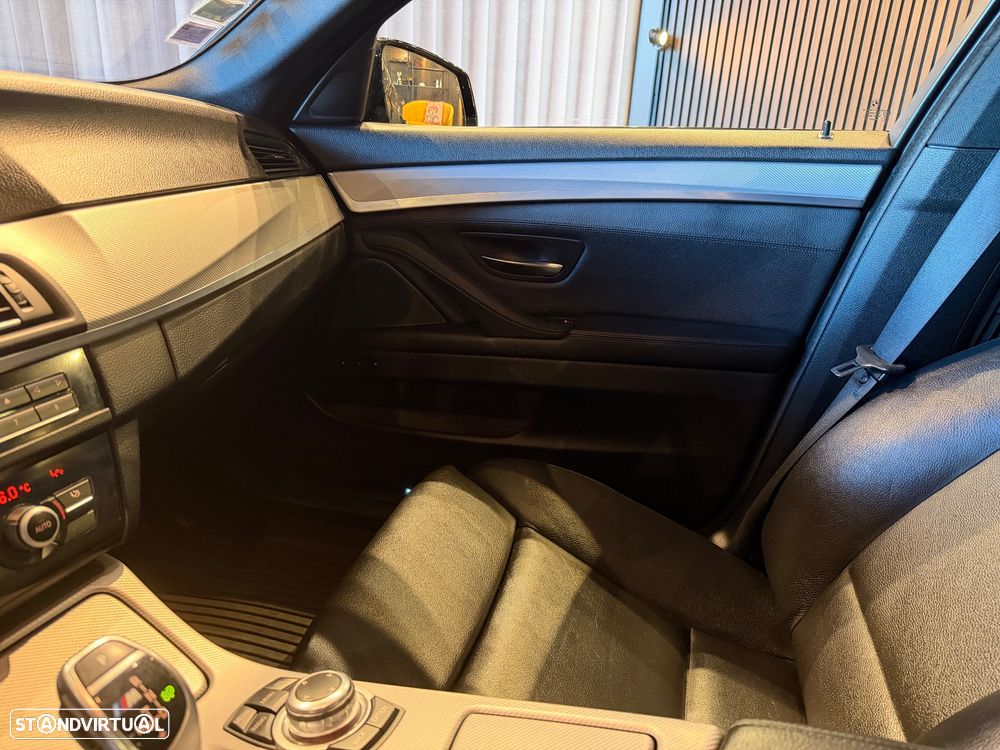 BMW M550d xDrive Auto - 28