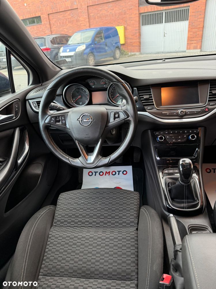 Opel Astra 1.6 T Enjoy S&S - 38