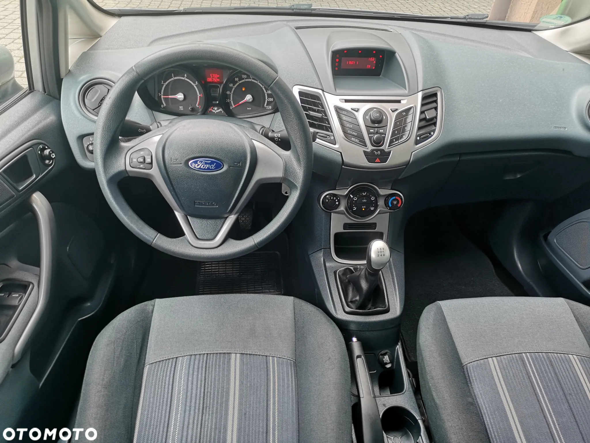 Ford Fiesta 1.25 Trend - 8