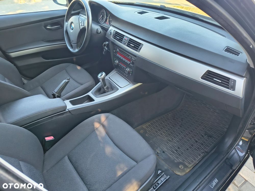 BMW Seria 3 - 18