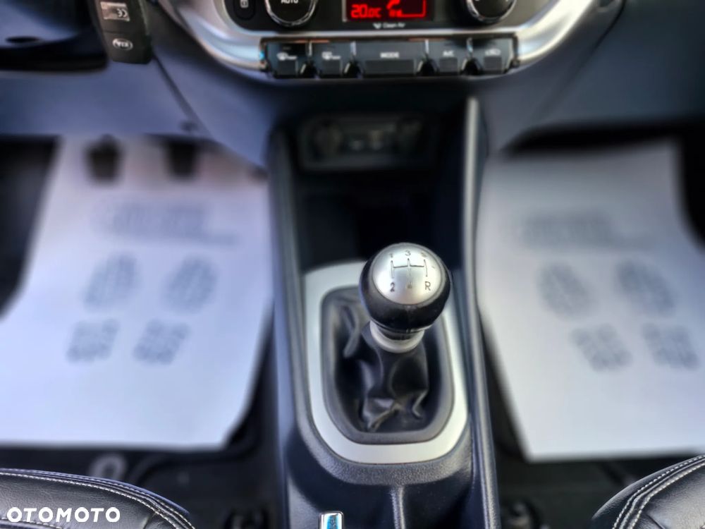 Kia Rio 1.2 Business Line - 29