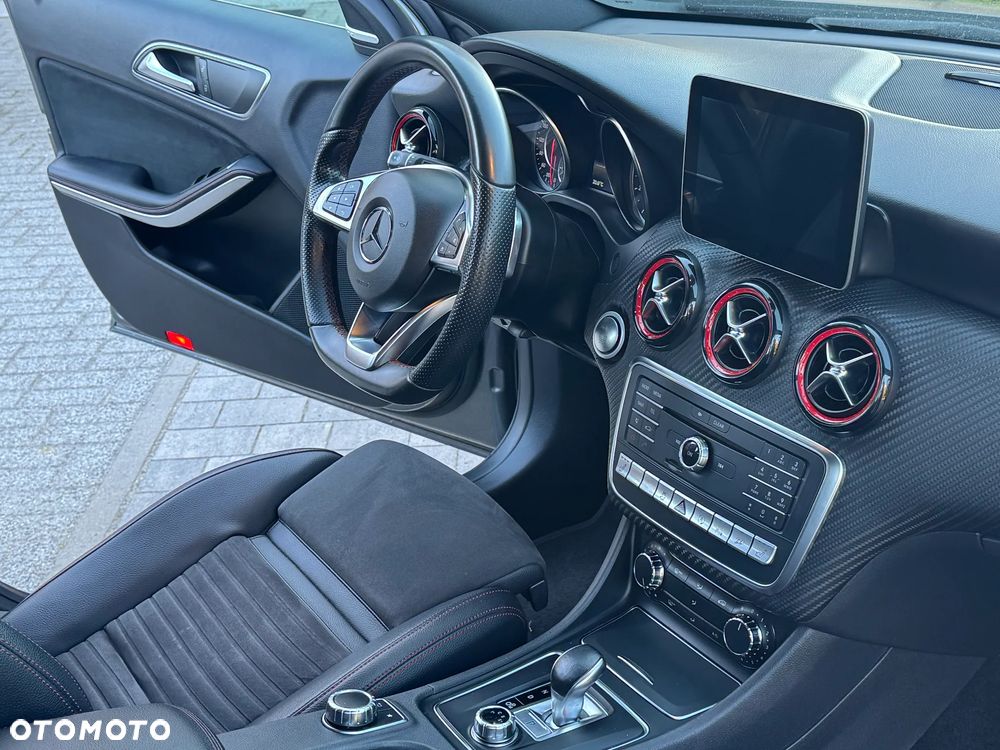 Mercedes-Benz Klasa A AMG 45 4-Matic - 18
