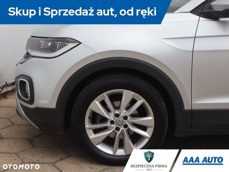 Volkswagen T-Cross - 15