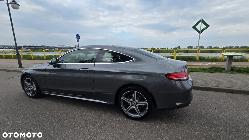 Mercedes-Benz Klasa C 200 4-Matic 9G-TRONIC - 1