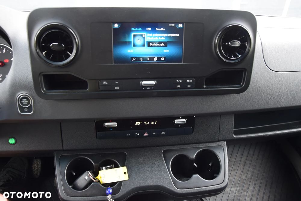 Mercedes-Benz Sprinter 519 CDI  Kontener Na bliźniaku , Automatyczna skrzynia 190 KM, Salon PL   Na gwarancji - 25