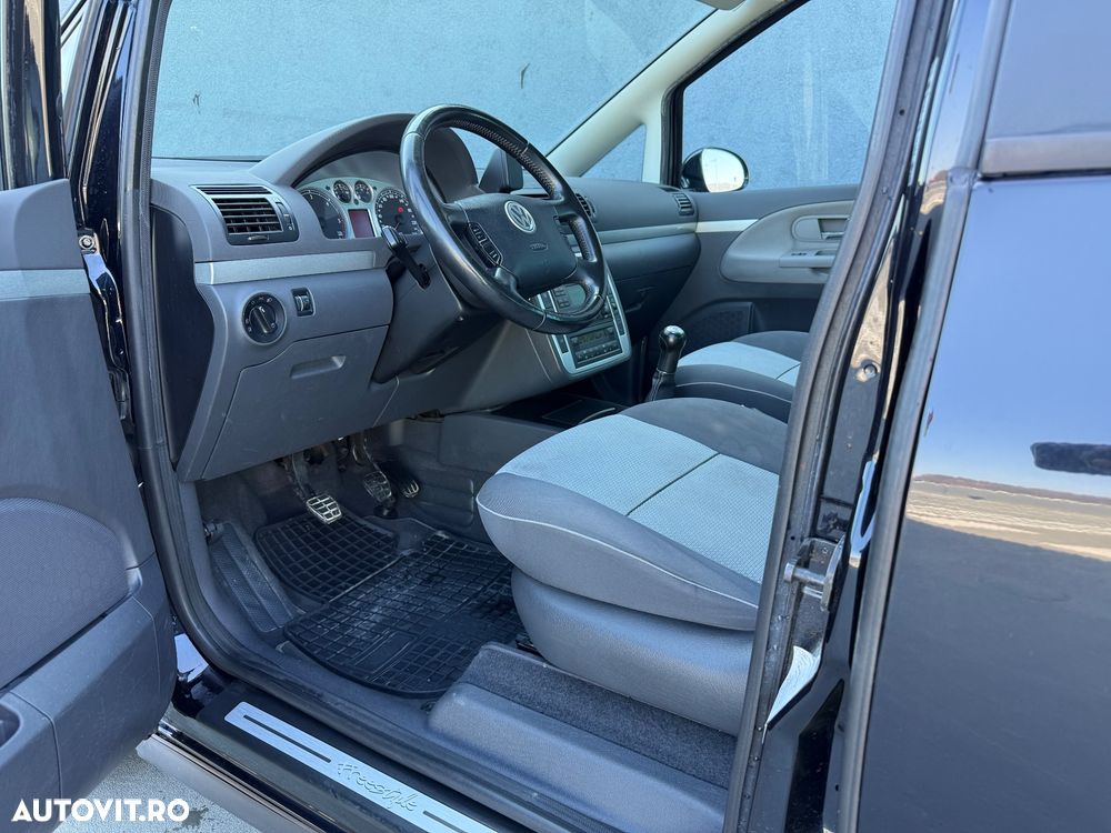 Volkswagen Sharan 2.0 TDI Highline - 11