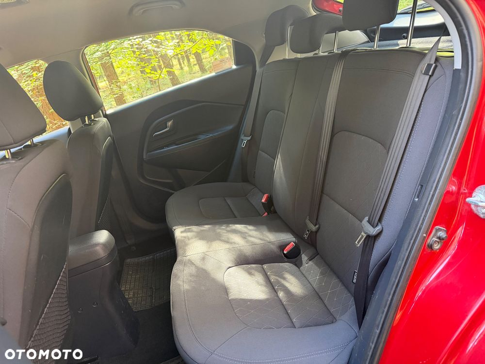 Kia Rio 1.2 Business Line - 10