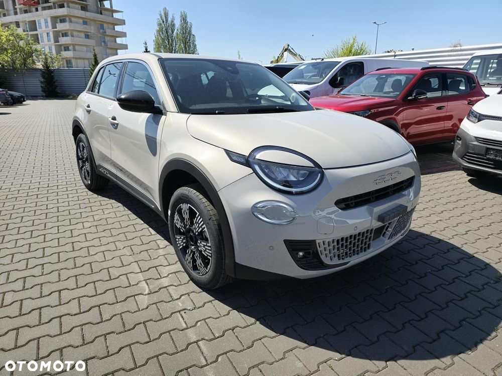 Fiat 600 1.2 Turbo Hybrid eDCT - 3