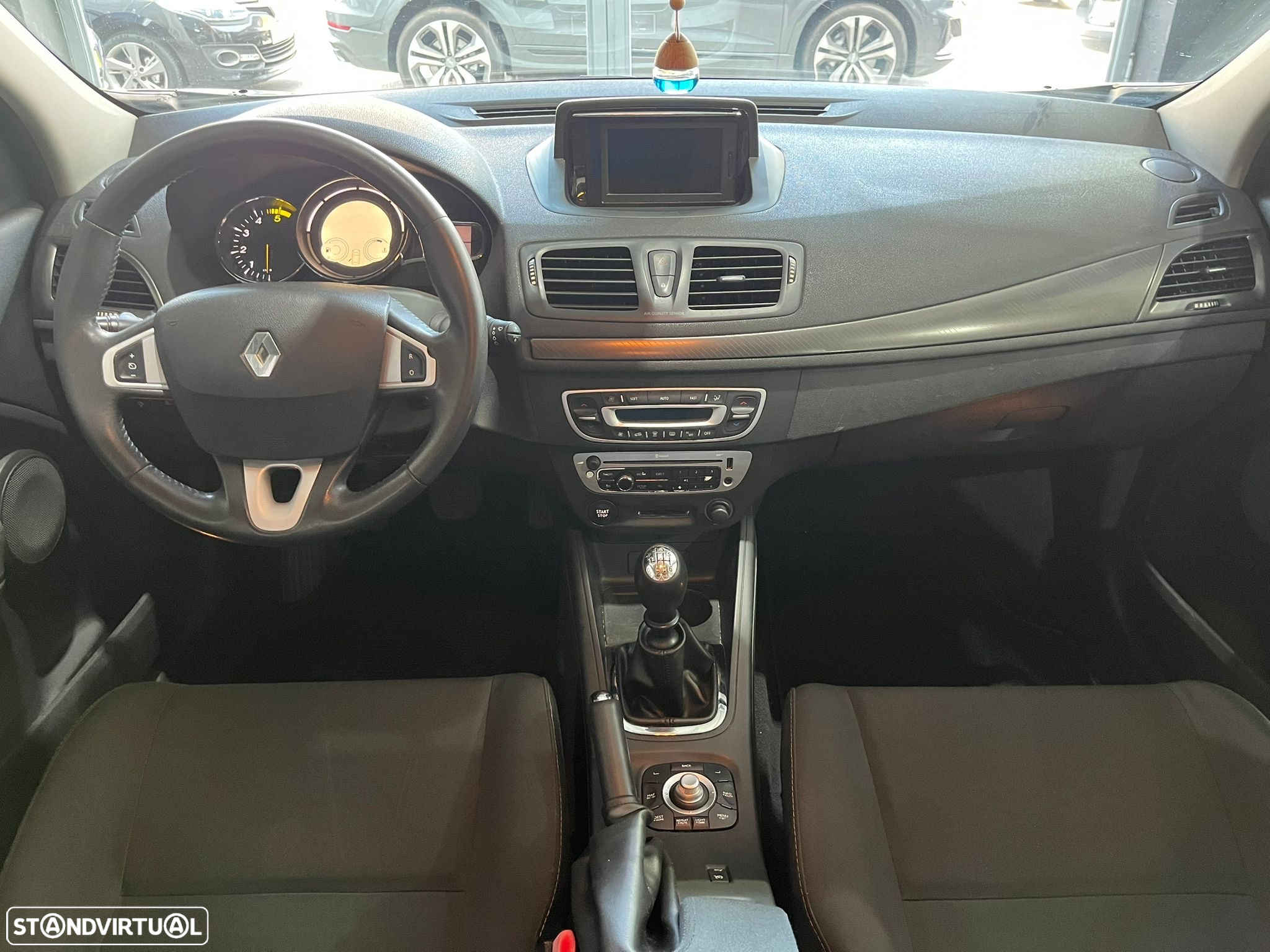 Renault Mégane Sport Tourer 1.5 dCi Dynamique - 8