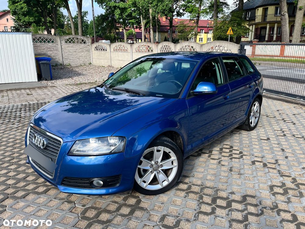 Audi A3 Sportback - 1