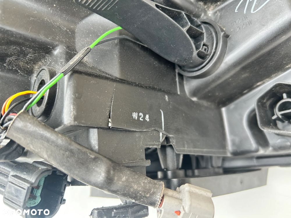 NISSAN QASHQAI II 2 J11 LAMPA REFLEKTOR LED PRZÓD PRZEDNIA LEWA KOITO 100-18013 - 8