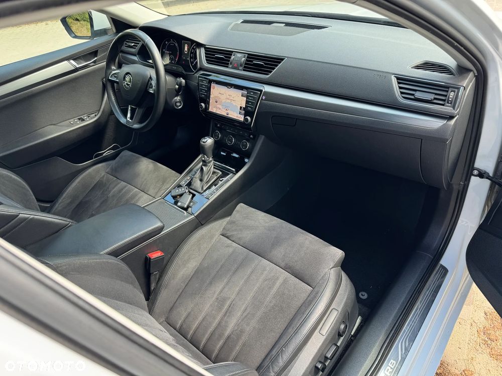 Skoda Superb 2.0 TDI 4x4 DSG Ambition - 14