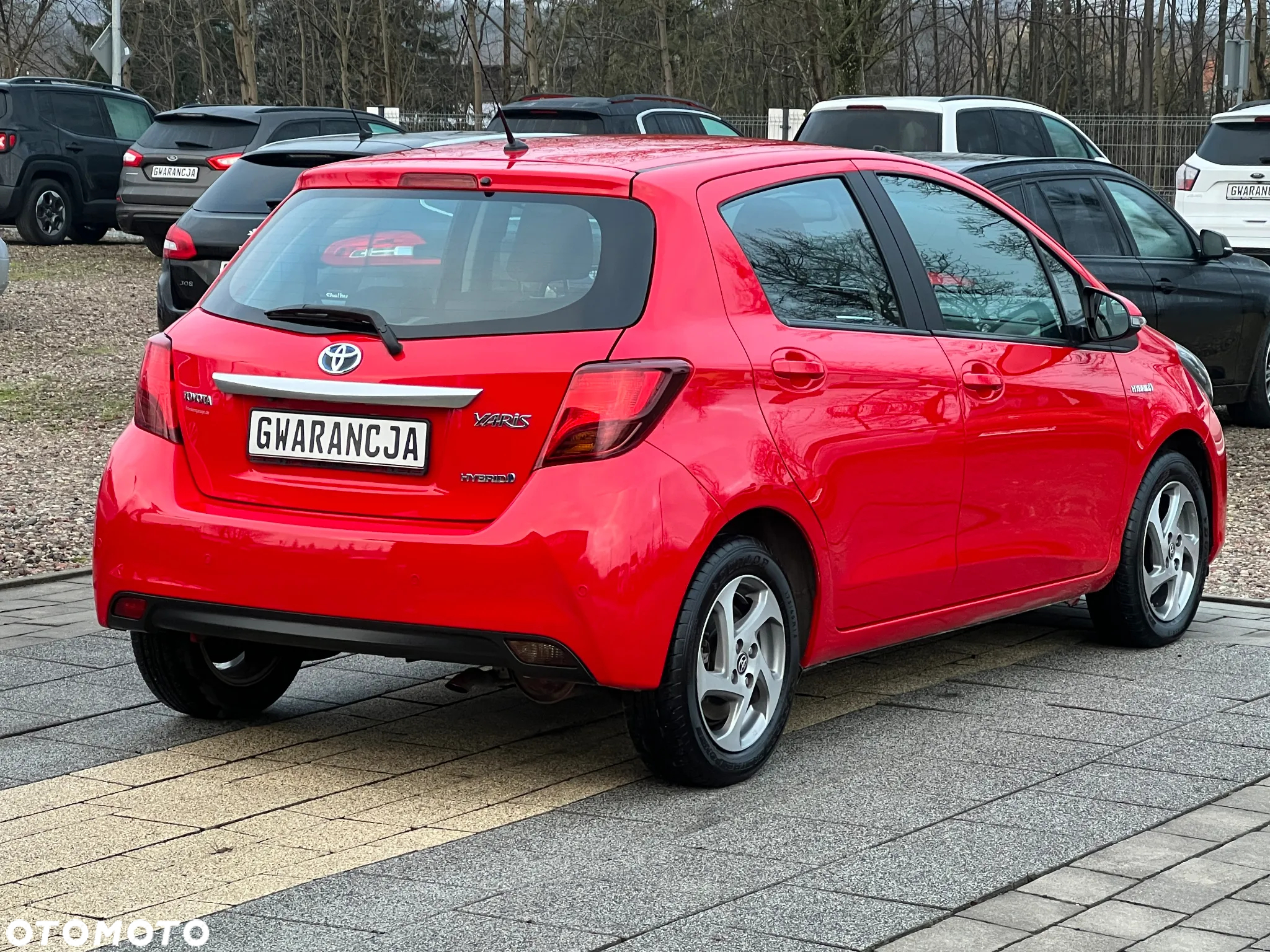 Toyota Yaris - 10