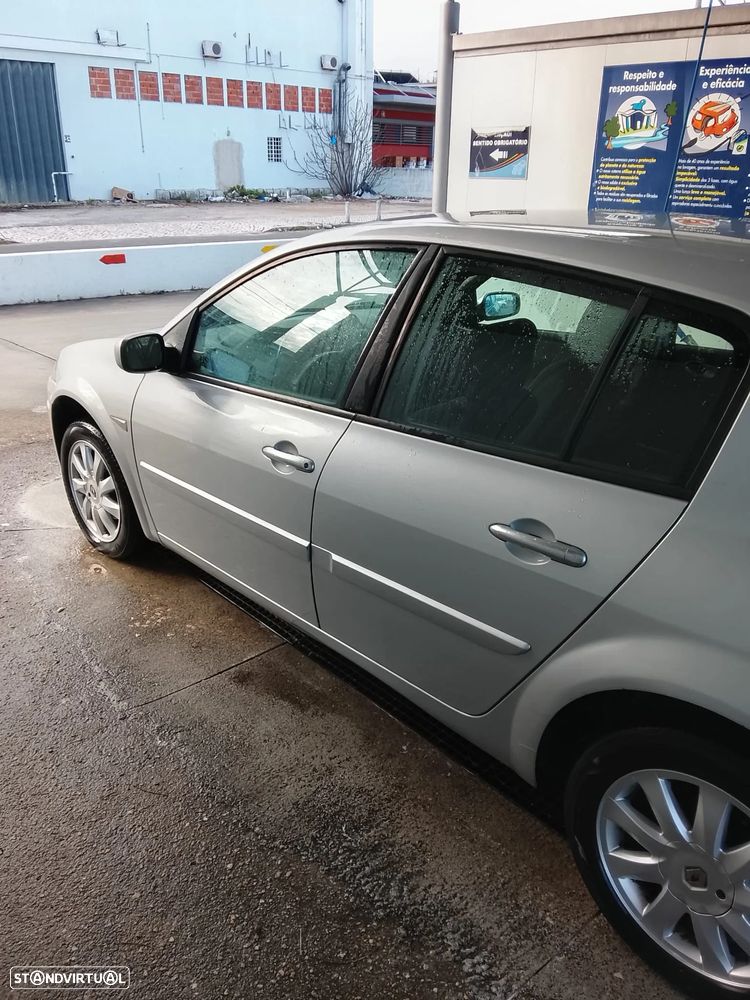 Renault Mégane 1.5 dCi Confort - 5