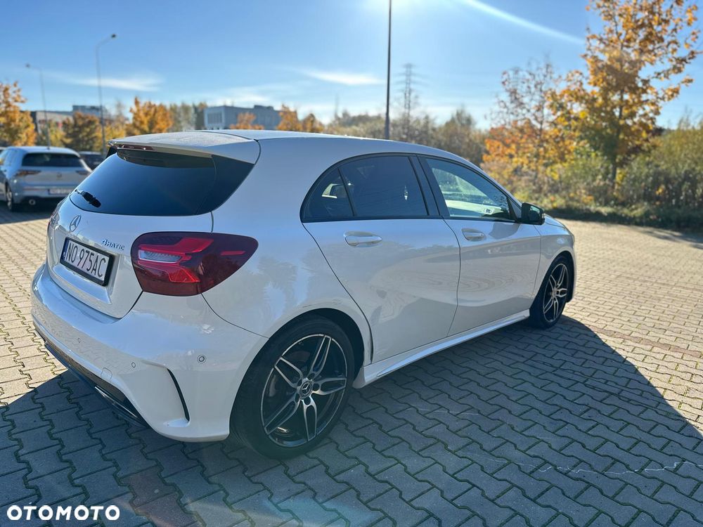 Mercedes-Benz Klasa A 220 4-Matic AMG Line - 13