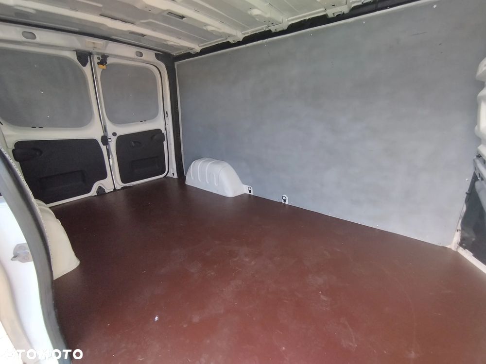 Renault Trafic - 14