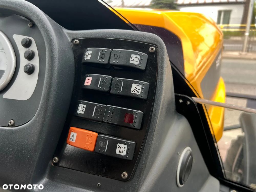 JCB Fastrac 3200 Sisu Xtra - 28