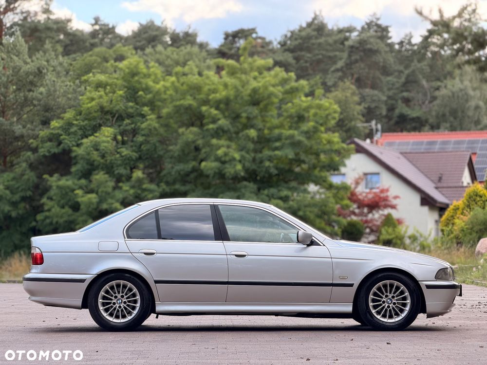 BMW Seria 5 - 16