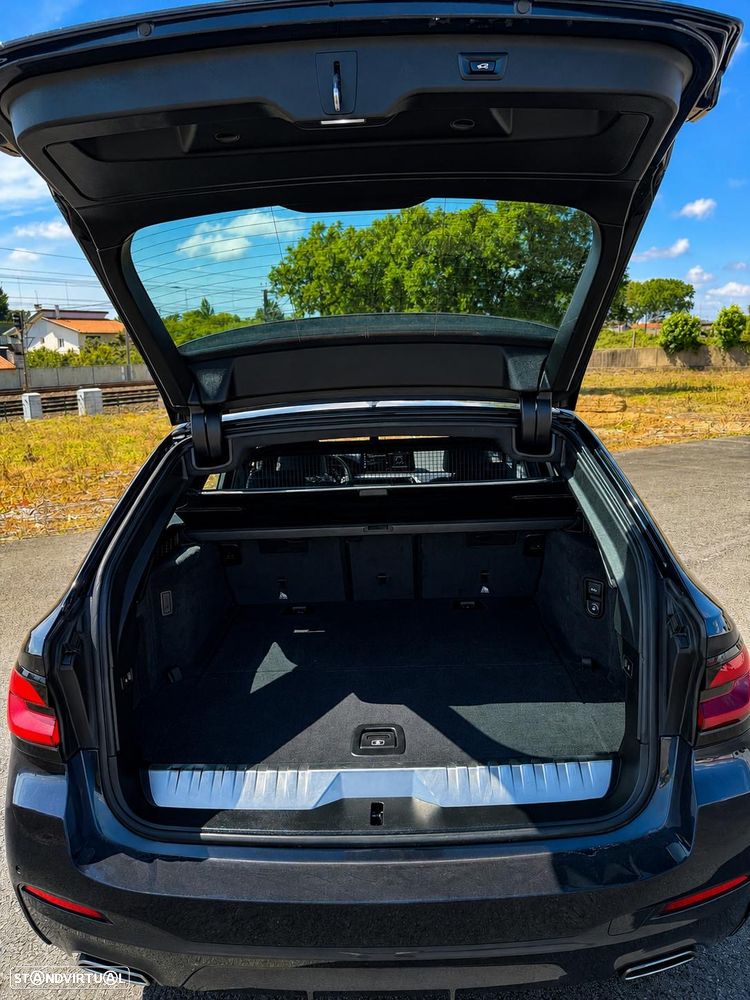 BMW 530 e Pack Desportivo M - 4