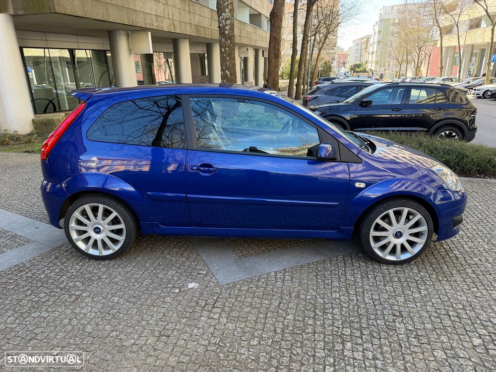 Ford Fiesta 2.0 ST - 9