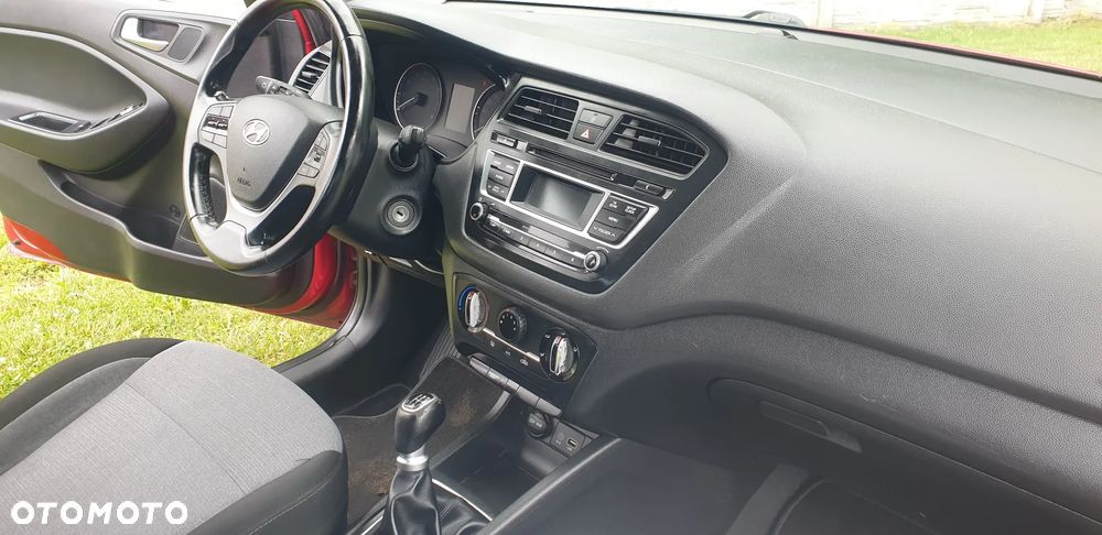 Hyundai i20 1.2 Intro Edition - 10