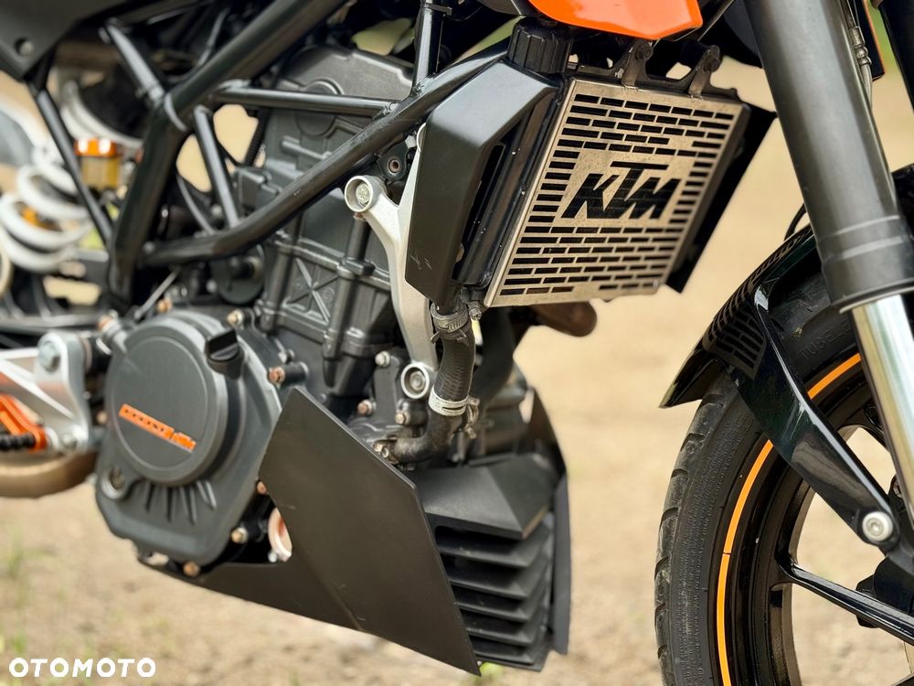 KTM Duke 125 - 10